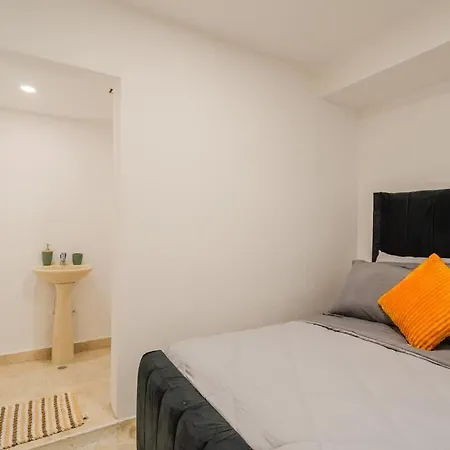 5 Bedroom - Close To Walled Сasa de vacaciones *