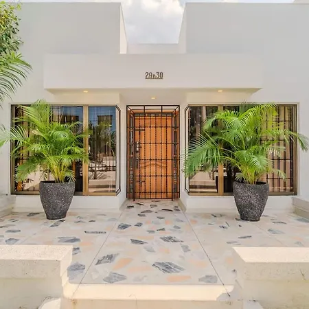 Сasa de vacaciones 5 Bedroom - Close To Walled